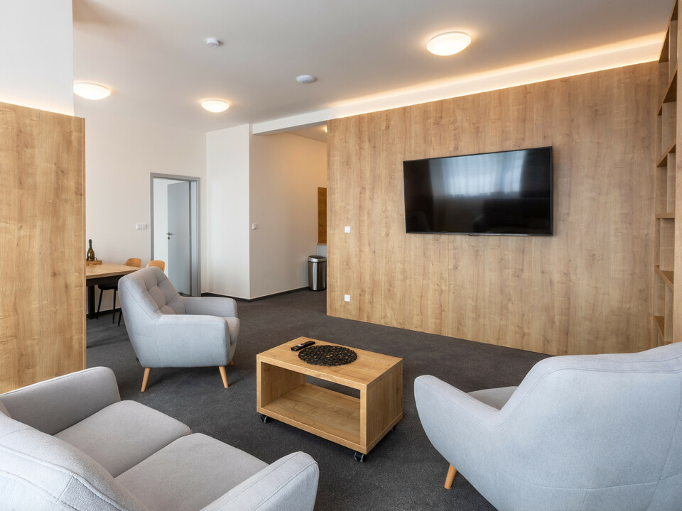 Kliknutím zvětšíte 878a1057