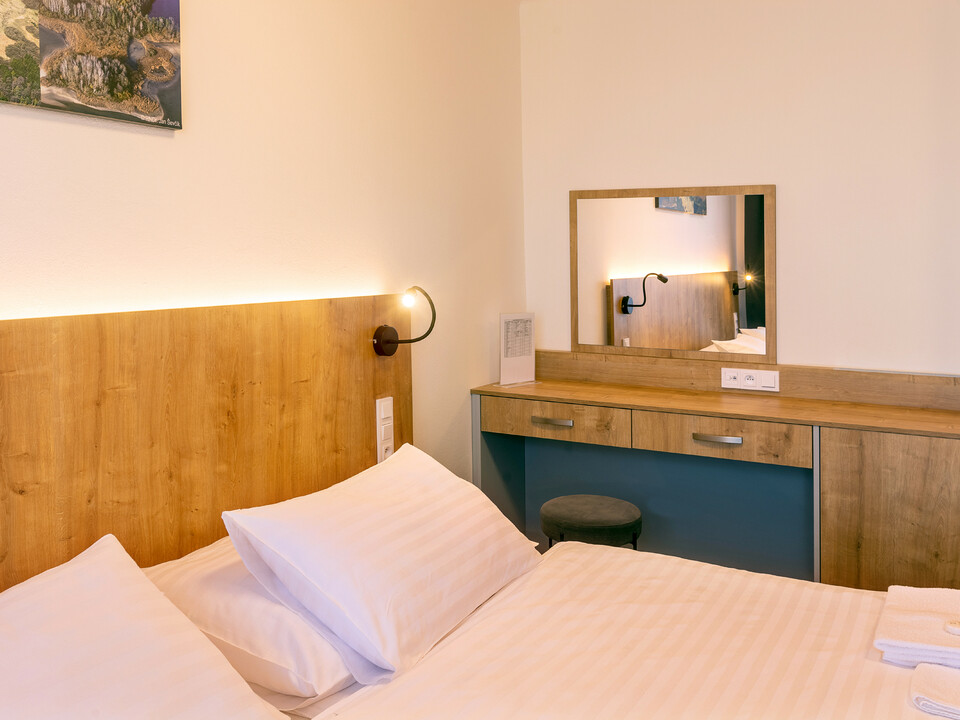 Kliknutím zvětšíte 878a1184