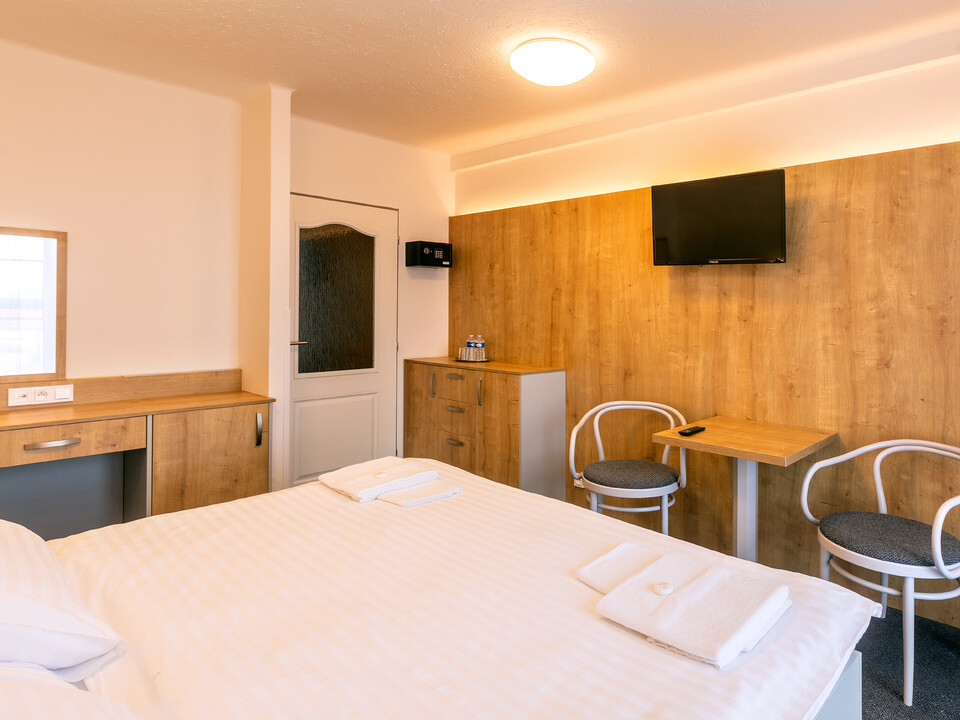 Kliknutím zvětšíte 878a1188