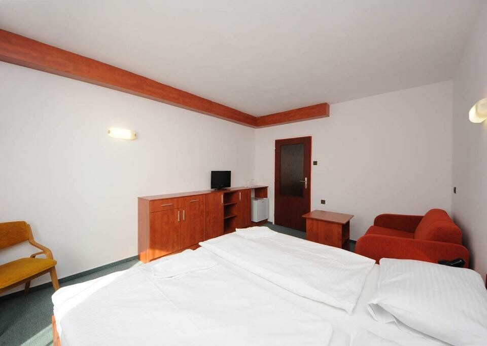 Kliknutím zvětšíte 95289325